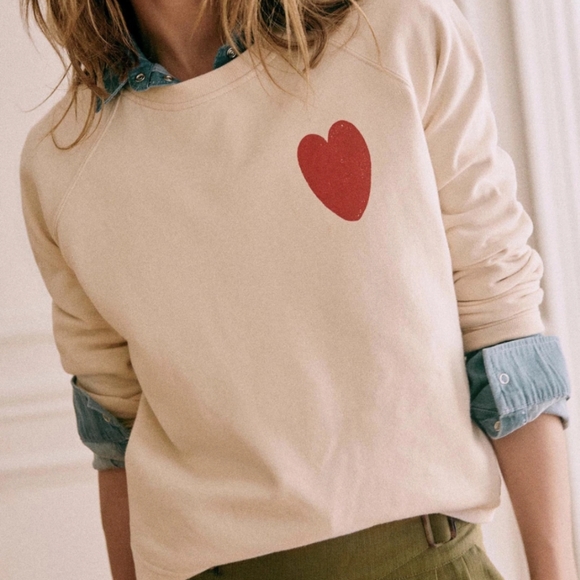Sezane Sweaters - Sezane Heart Sweatshirt